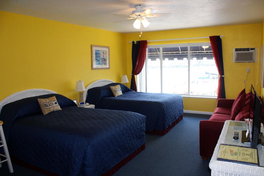 קלירווטר ביץ' Barefoot Bay Resort Motel מראה חיצוני תמונה