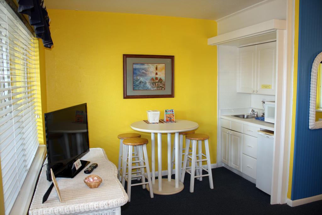 קלירווטר ביץ' Barefoot Bay Resort Motel מראה חיצוני תמונה