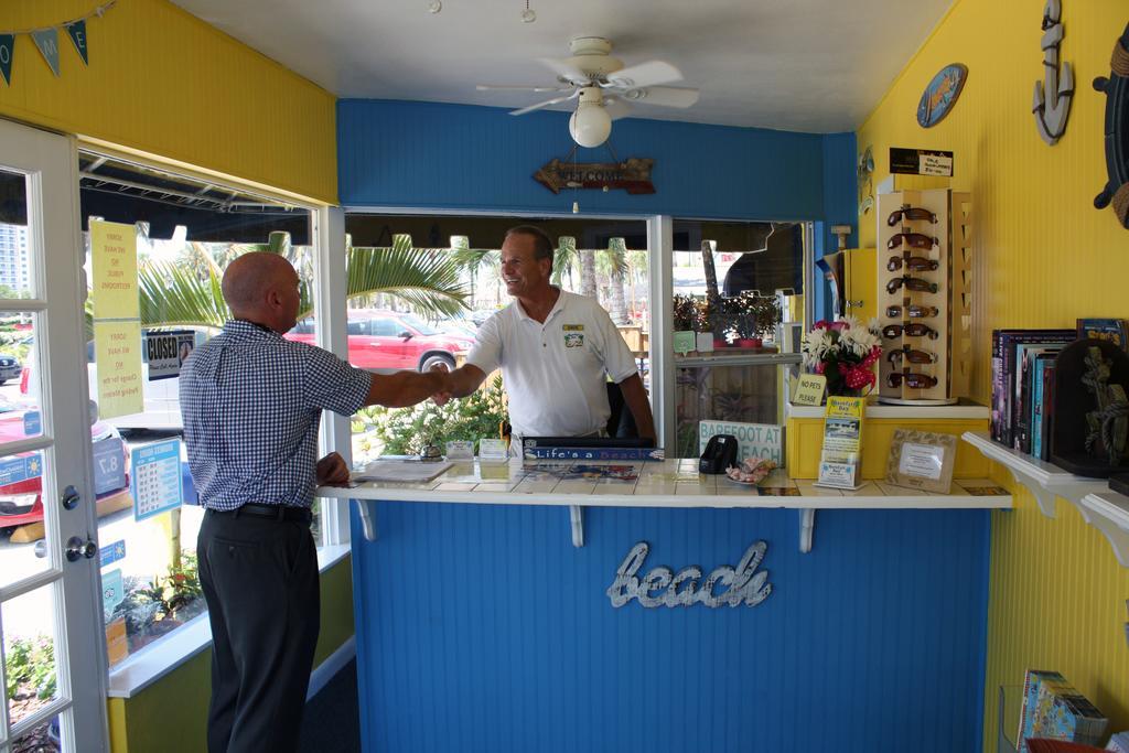 קלירווטר ביץ' Barefoot Bay Resort Motel מראה חיצוני תמונה