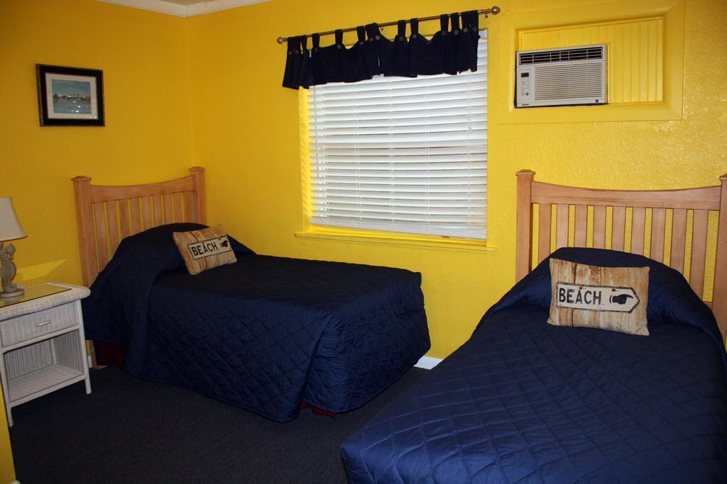קלירווטר ביץ' Barefoot Bay Resort Motel מראה חיצוני תמונה
