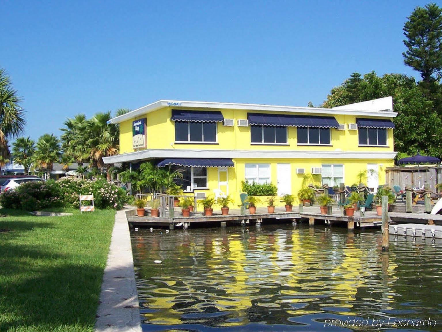 קלירווטר ביץ' Barefoot Bay Resort Motel מראה חיצוני תמונה